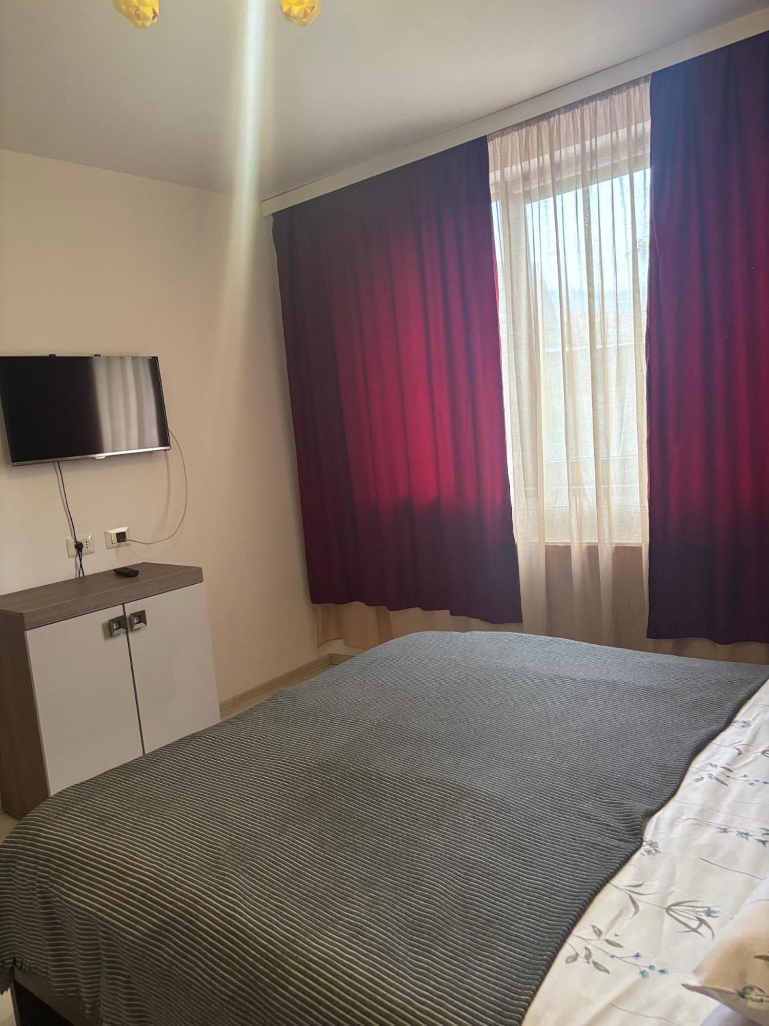 KM 0 Residence Piatra Neamţ Exterior foto